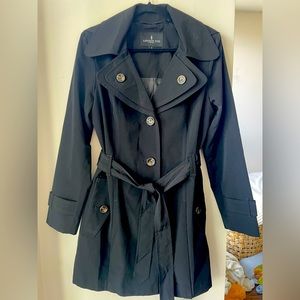 Black trench coat (Medium) from London Fog